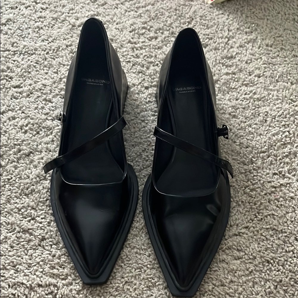 Vagabond Vivian Heel